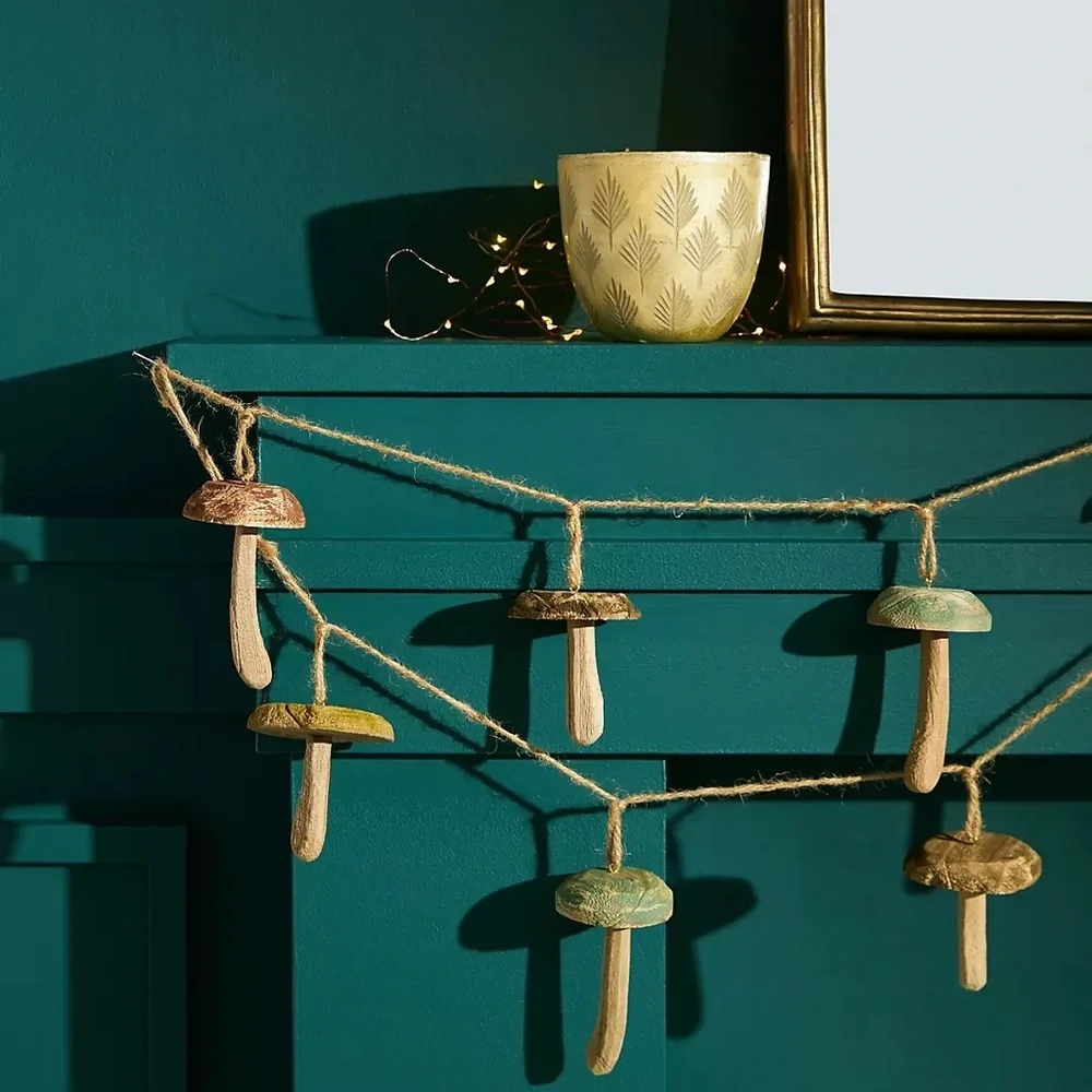 Candlenut Mushroom Garland